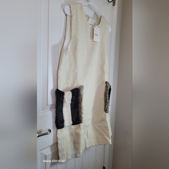 Mulla  Dress with Fur Pockets - Picture 1 of 3
